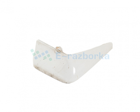 Брызговик задний правый (белый) NISSAN LEAF