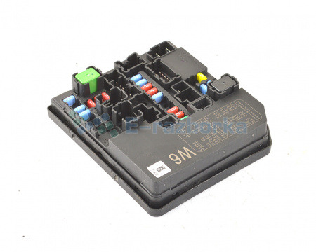 Блок предохранителей подкапотный лев  (W6) NISSAN LEAF