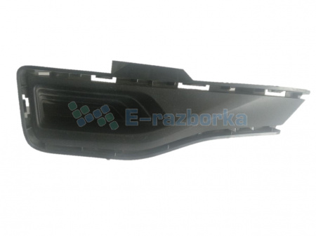 Заглушка противотуманной фары правая Nissan Leaf 2018