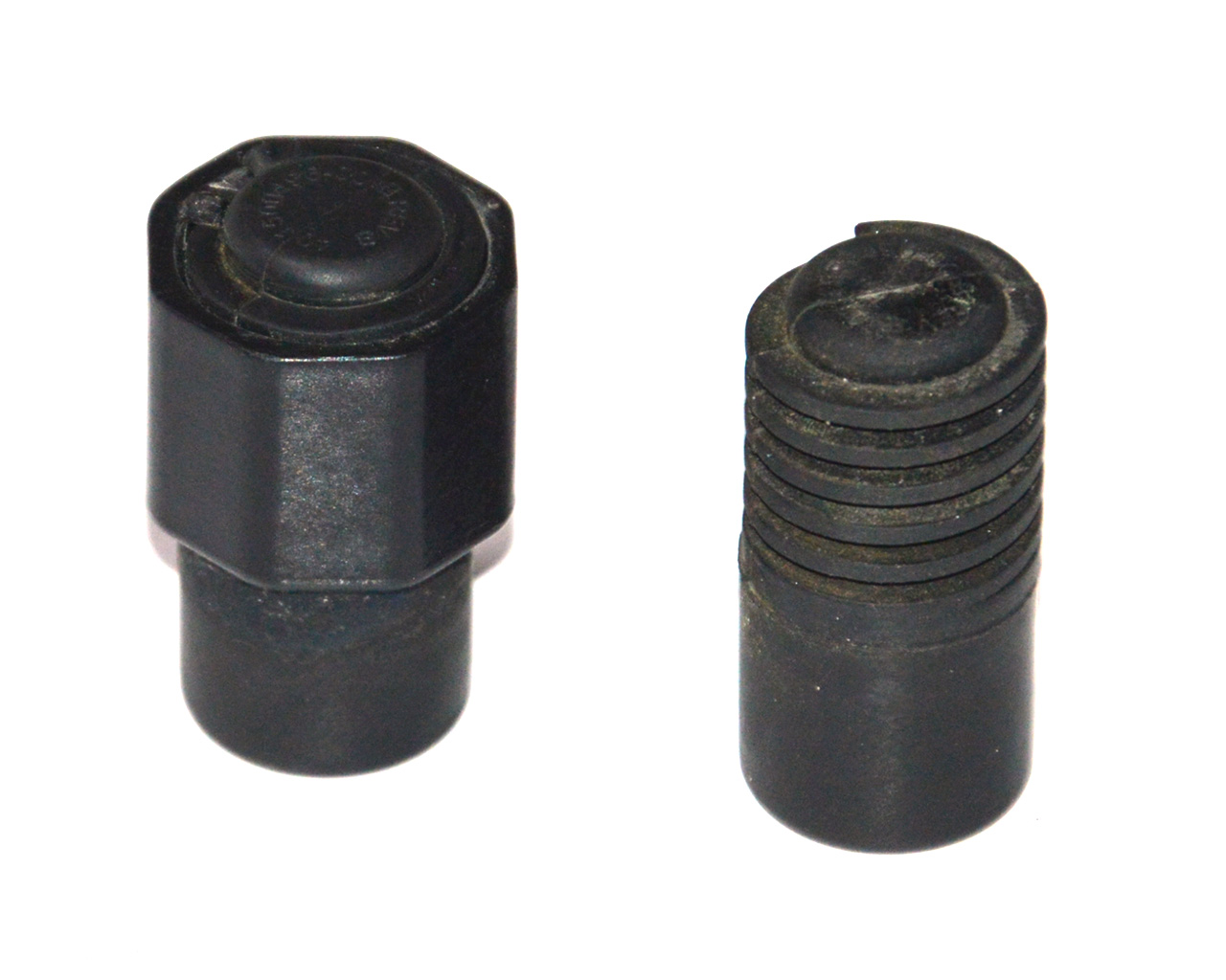 Отбойник крышки багажника TESLA MODEL Y 1500496-00-B