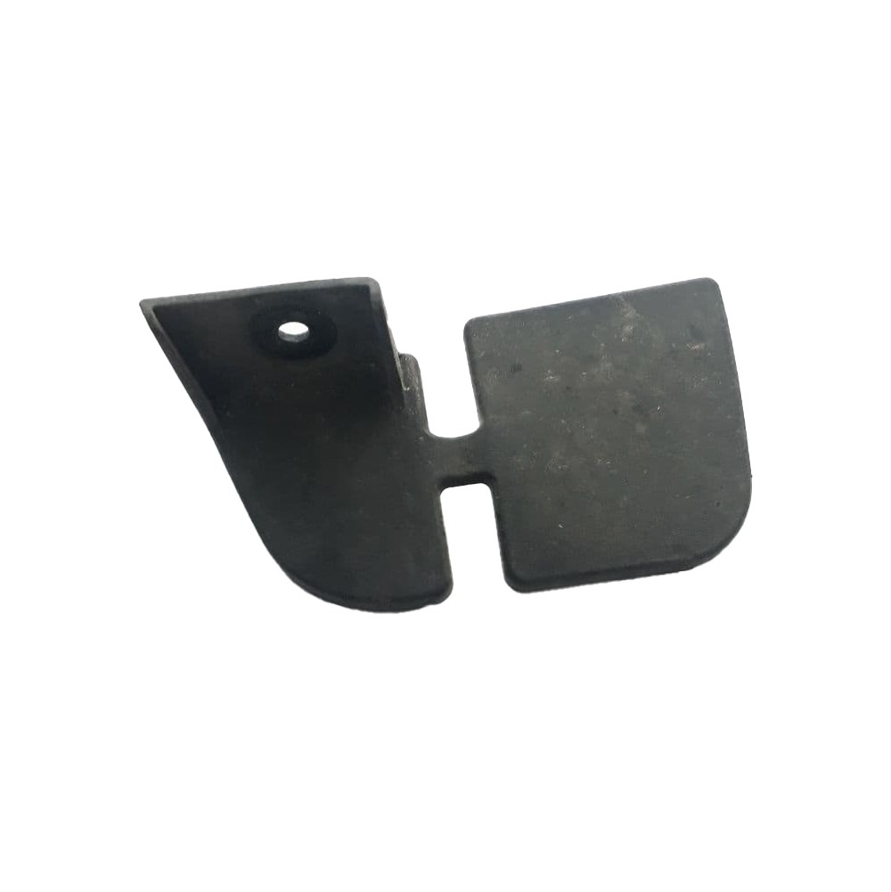 Дефлектор заднего колеса правый Nissan Leaf