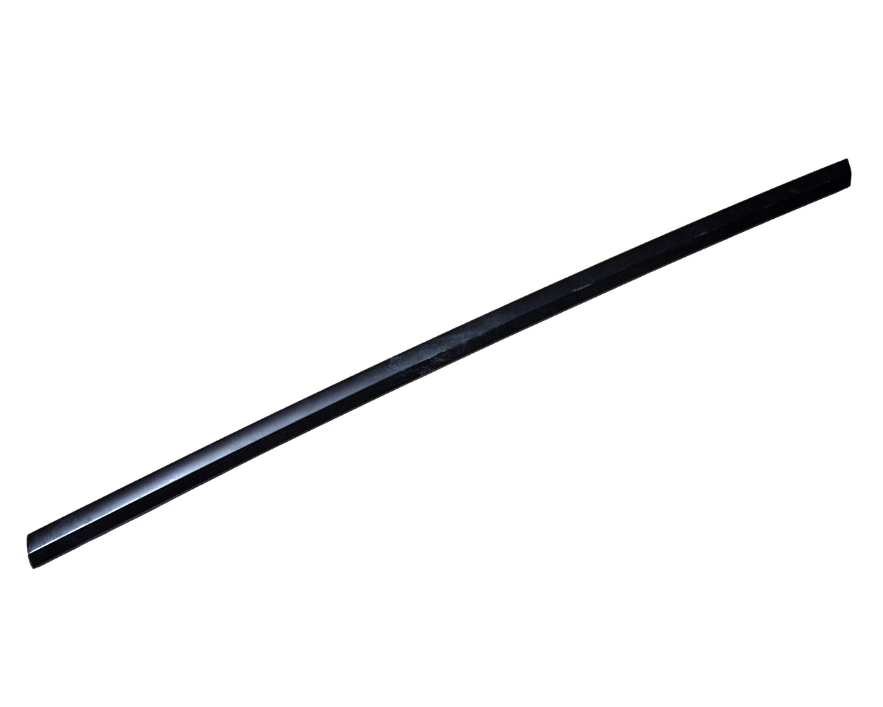 Молдинг  двери передней левой TESLA MODEL Y 1495712-00-B