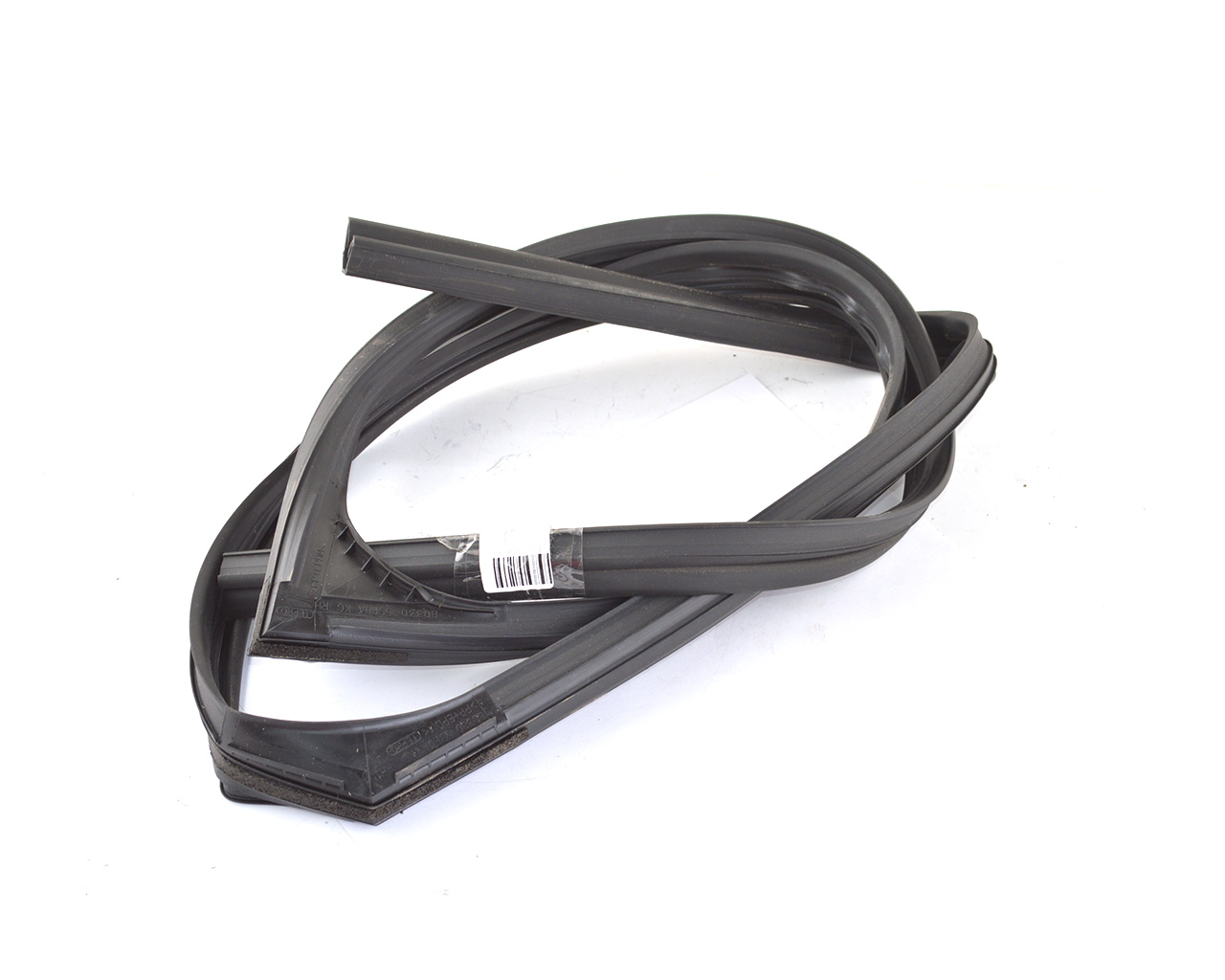 Уплотнитель стекла двери перед прав Nissan Leaf 2018