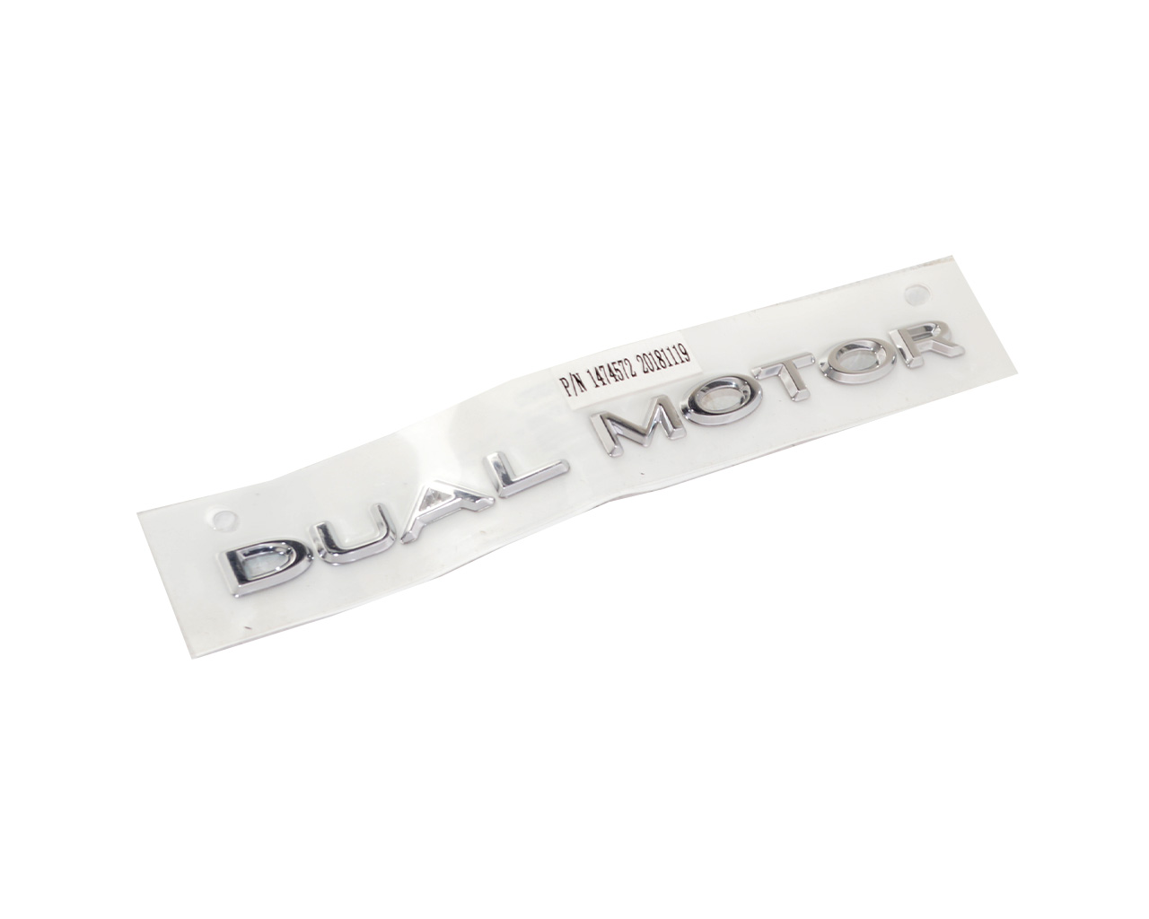 Надпись на крышке багажника DUAL MOTOR TESLA MODEL 3