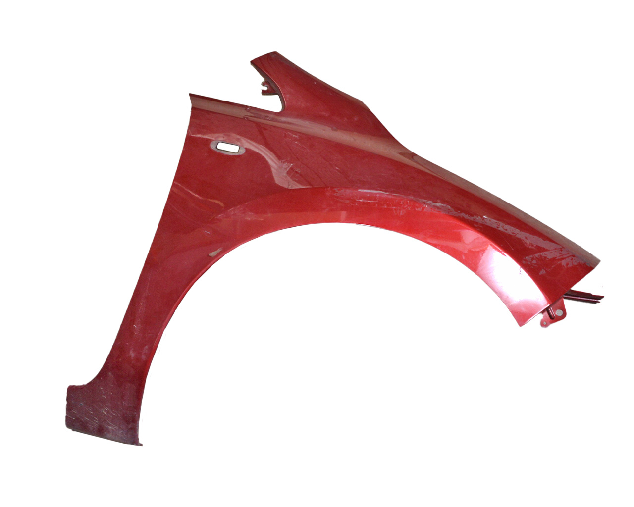 Крыло переднее правое (красное) NISSAN LEAF 2011-2012 FCA00-3NAMA