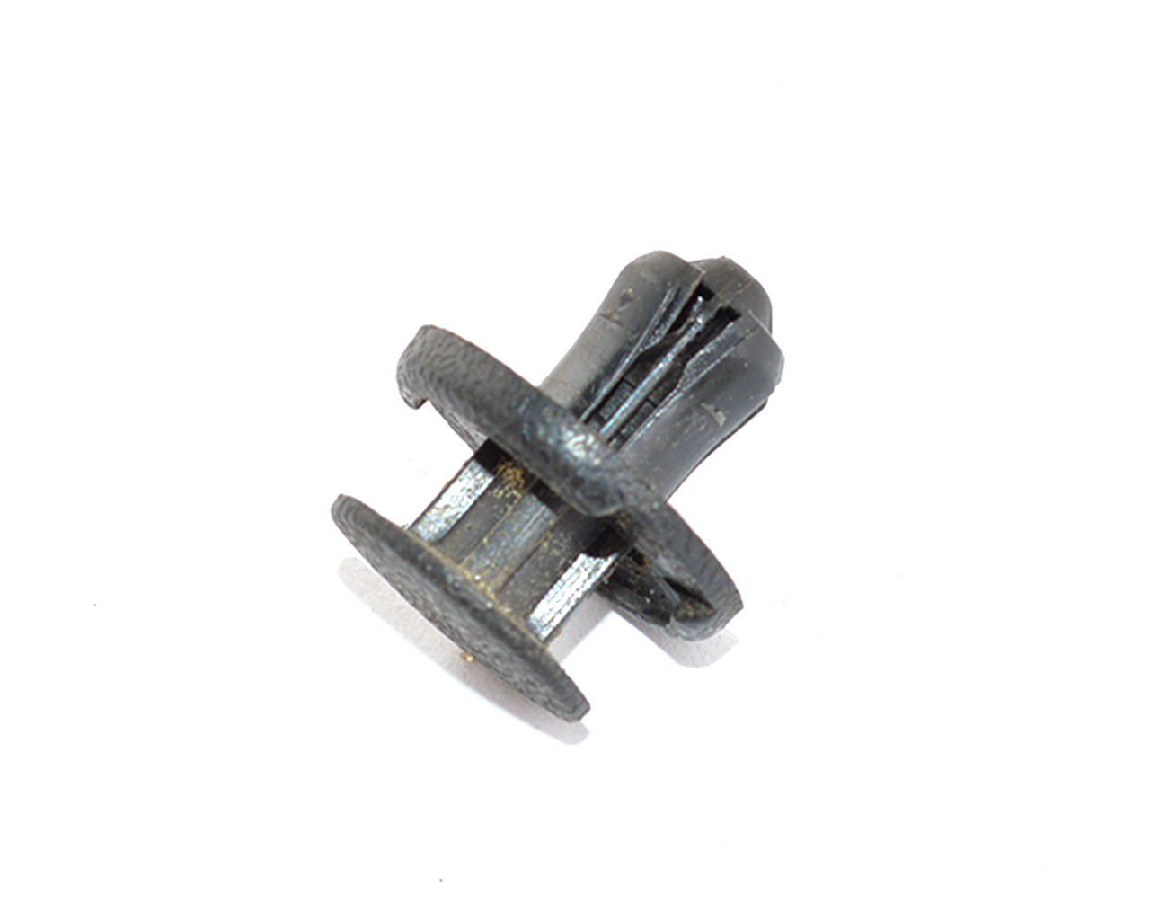 Клипса крепления переднего бампера 8X18X20.0 TESLA MODEL 3