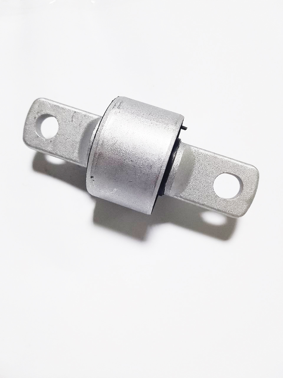 Сайлентблок внутренний рычага переднего нижнего прямого (конфетка) TESLA MODEL 31044341-00-D-ASR