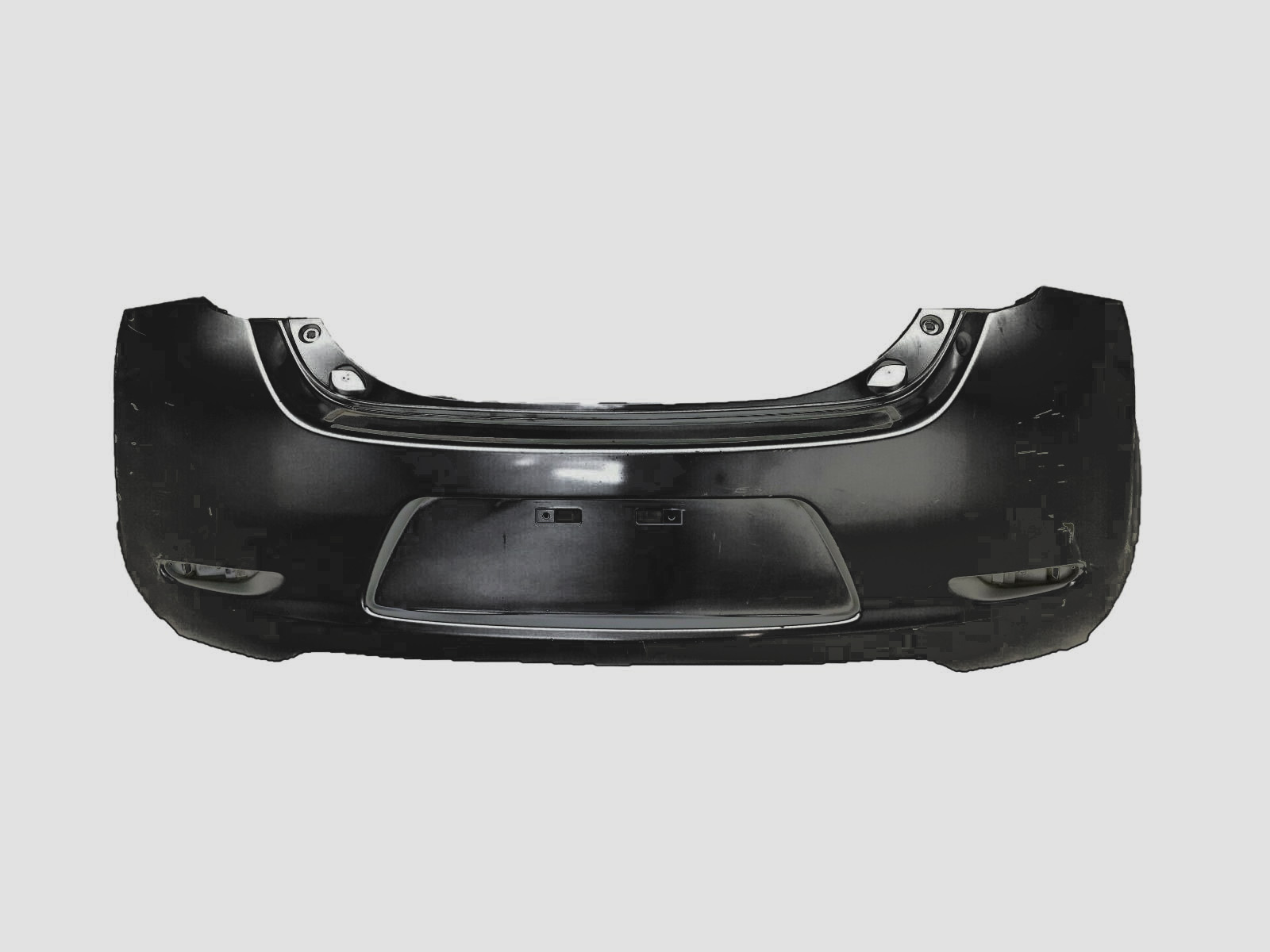 Бампер задний  NISSAN LEAF