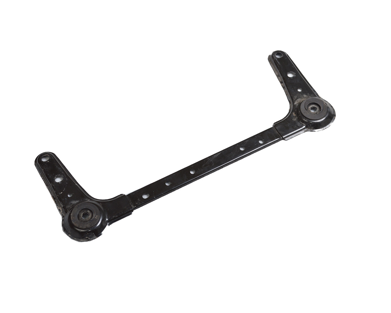 Распорка подрамника Nissan Leaf 2018