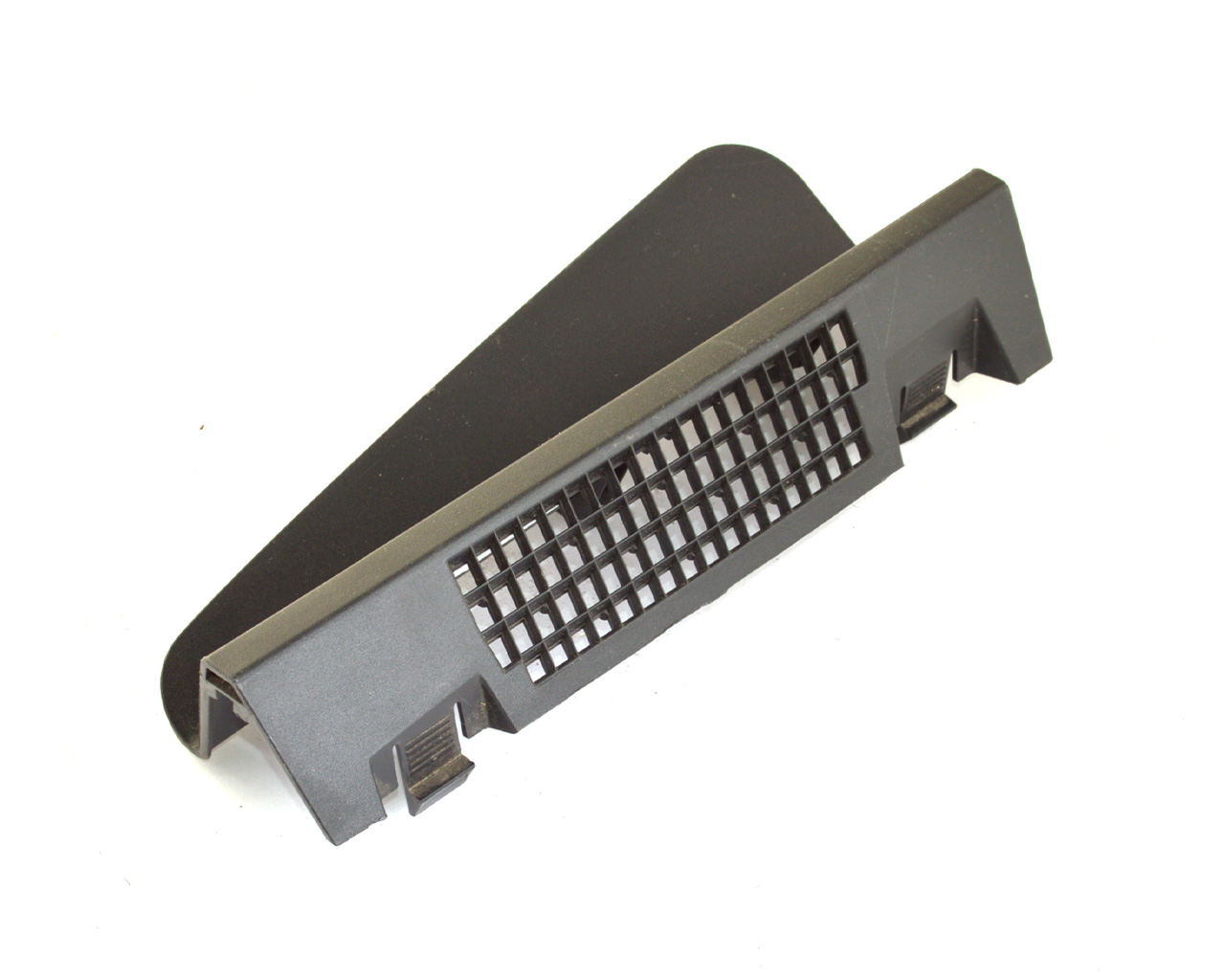 Накладка решетки дворников центральная NISSAN LEAF (13-18)