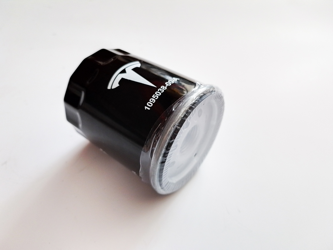 Фильтр масляный электродвигателя TESLA MODEL 3 1109294-00-B