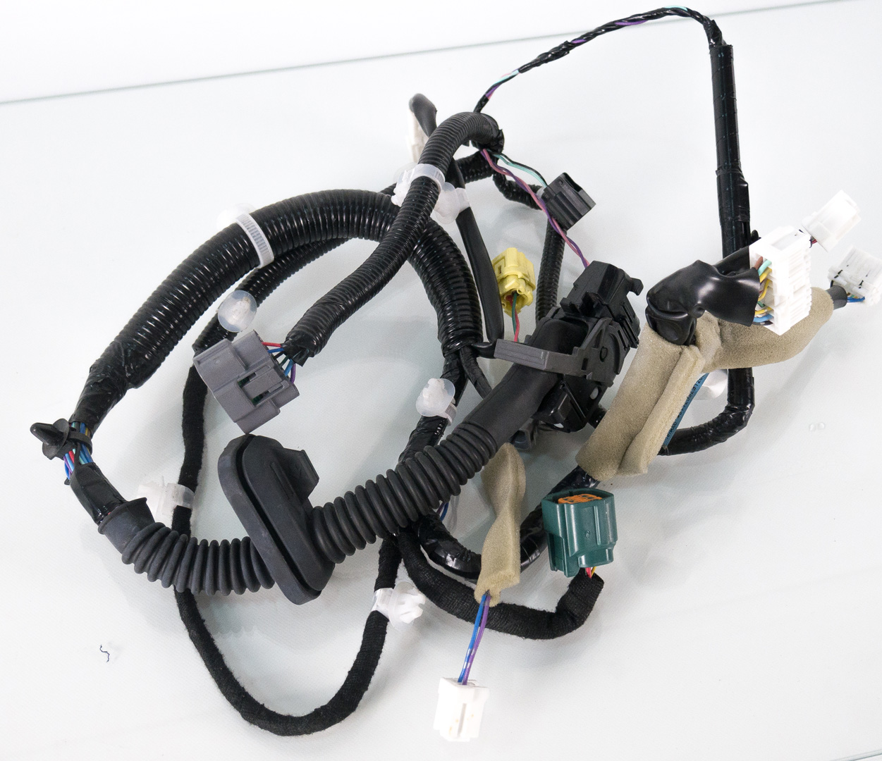 Жгут проводки двери перед лев NISSAN LEAF 24125-9RA1A