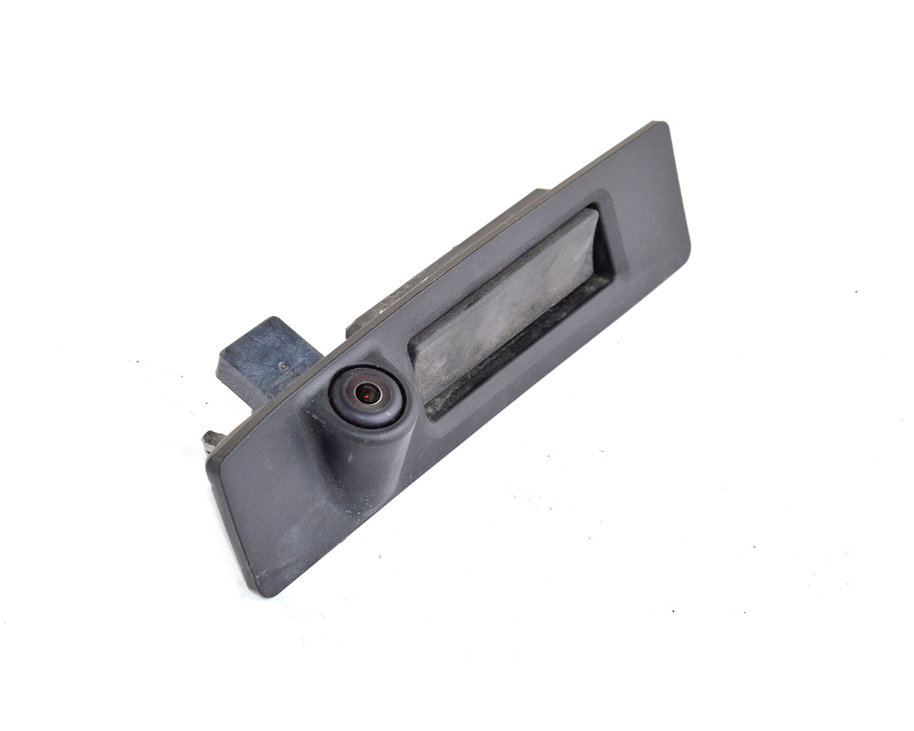 Кнопка открывания крышки багажника с камерой TESLA MODEL 3