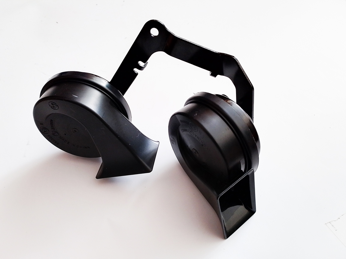 Сигналов АНАЛОГ TESLA MODEL Y 1507242-00-B 1716494 -00-A