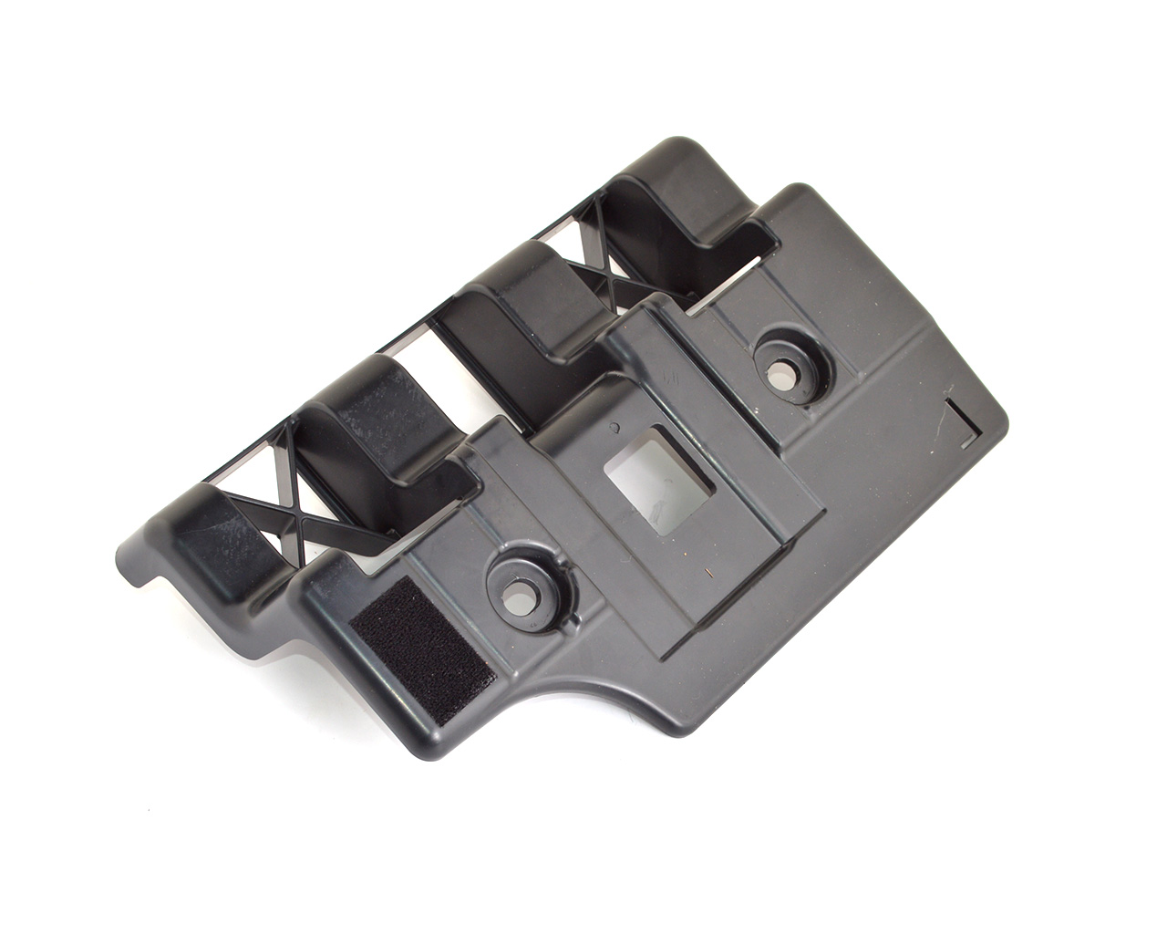 Кронштейн багажника левый  TESLA MODEL 3