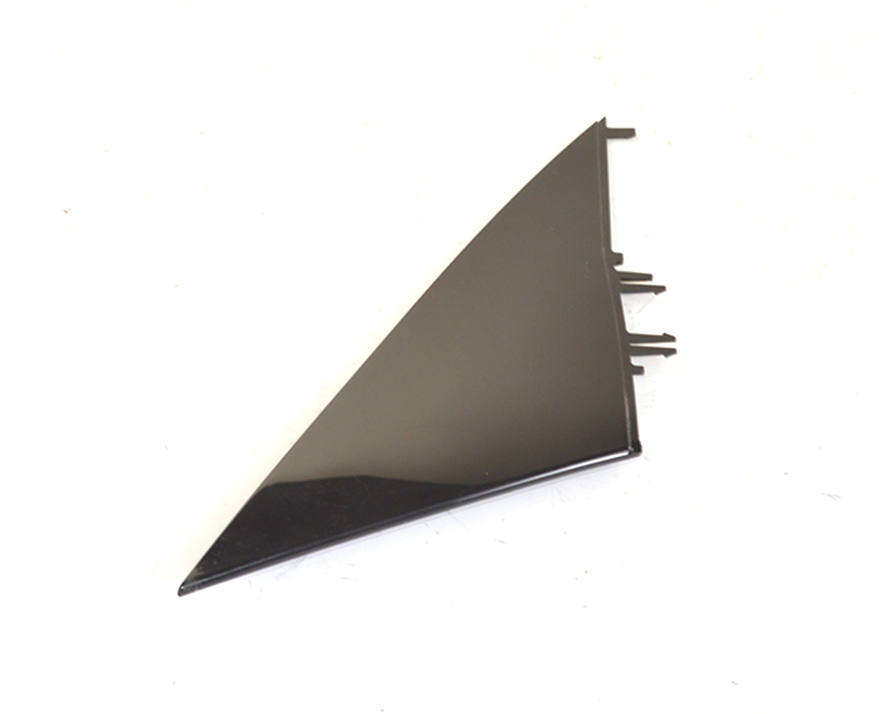 Заглушка зеркала правого (треугольник) TESLA MODEL 3