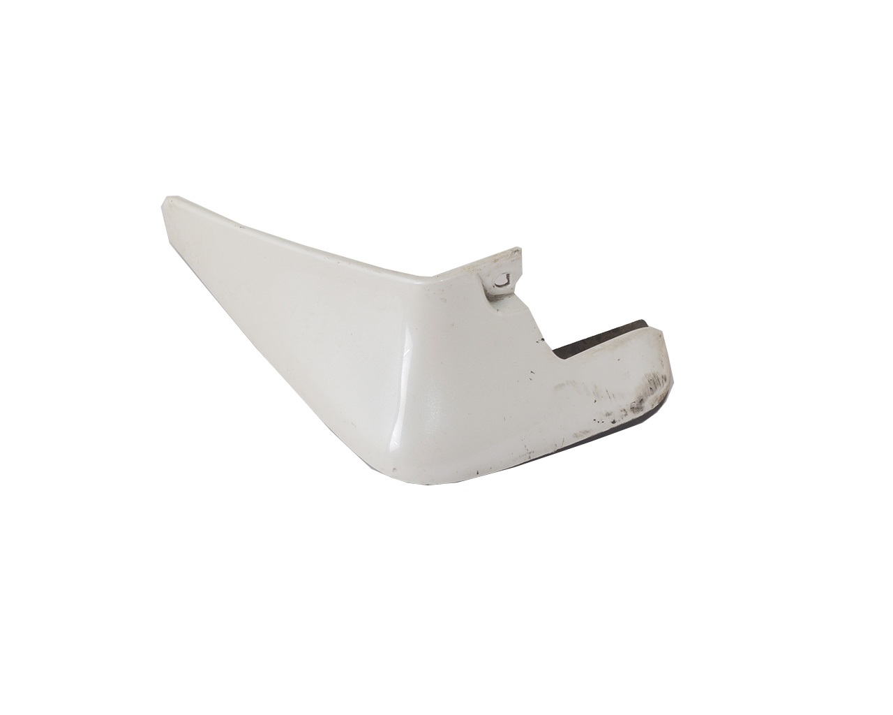 Брызговик передний правый (белый) NISSAN LEAF