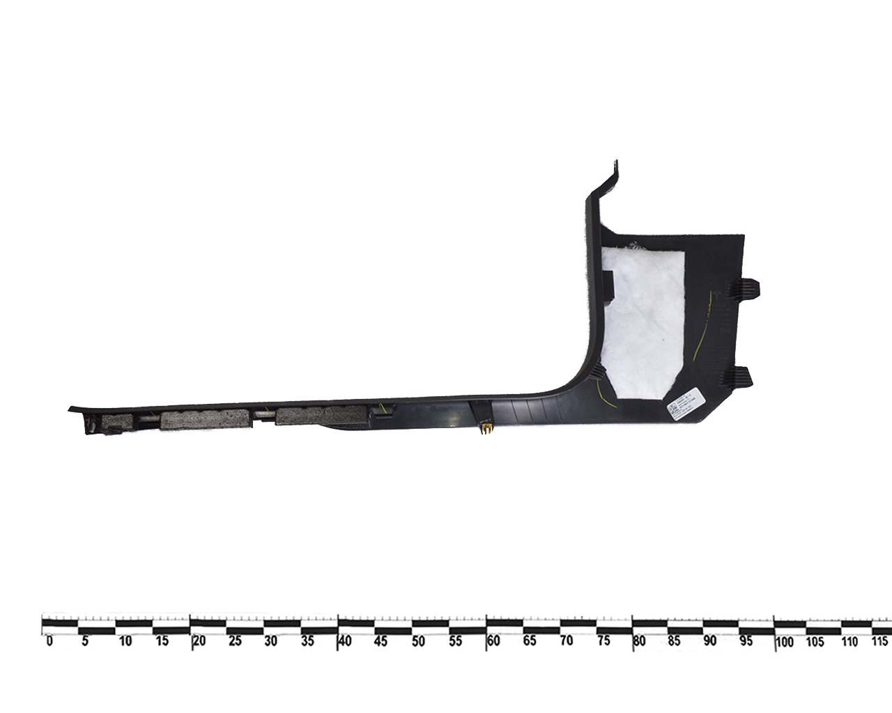 Накладка проема передней двери нижняя правая TESLA MODEL 3