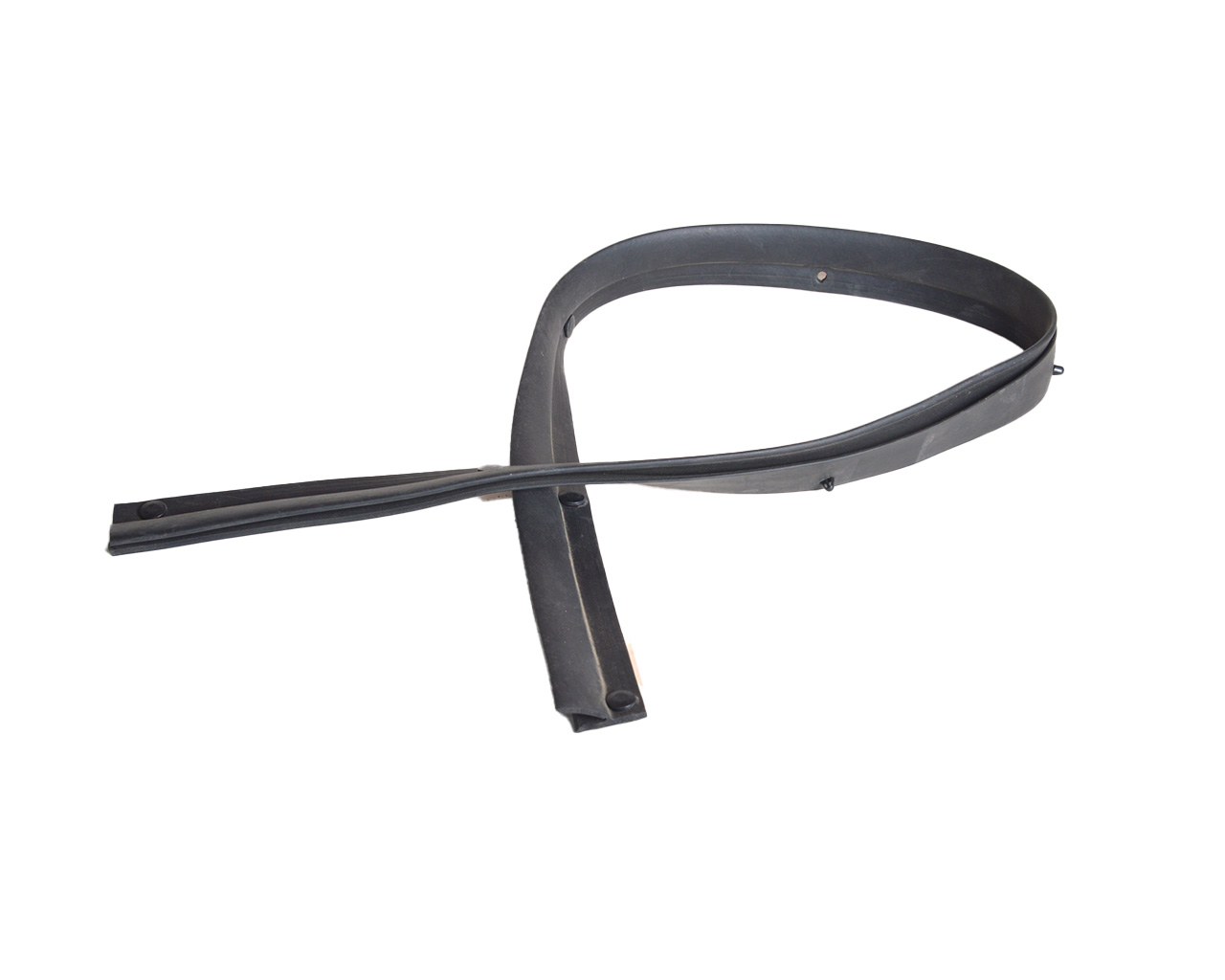 Уплотнитель двери передней нижний Nissan Leaf 2013- 2018 80838-3NF0A