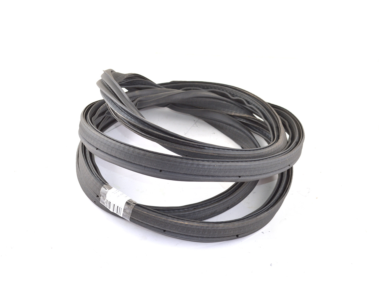 Уплотнитель проема багажника Nissan Leaf 2018