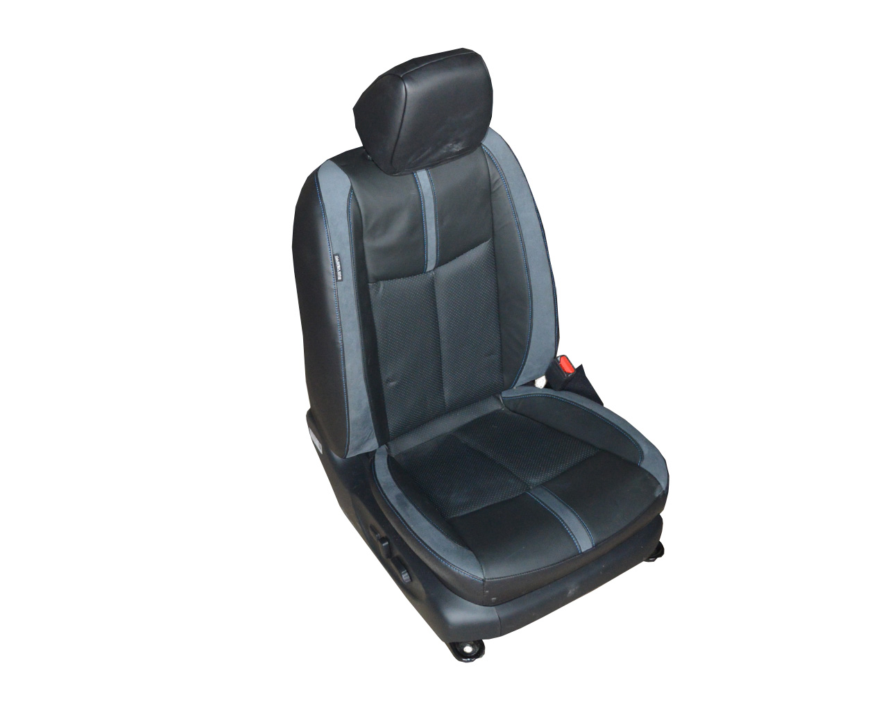 Сидение переднее пассажирское с подогревом в сборе, (кожа) NISSAN LEAF 2018 (SL)