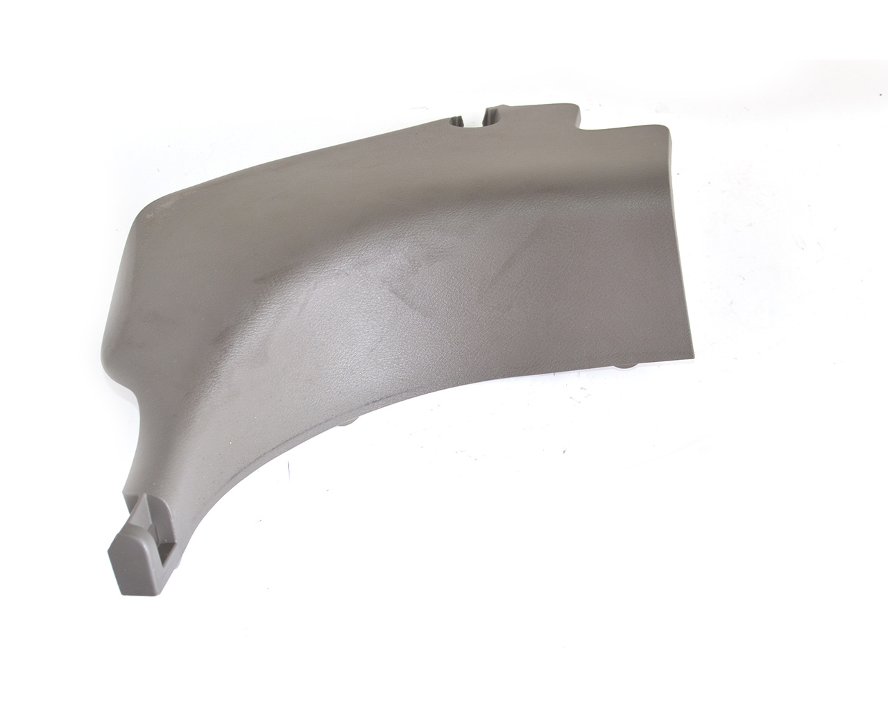 Накладка салона передяя, нижня, правая (под торпедой) (серая) NISSAN LEAF