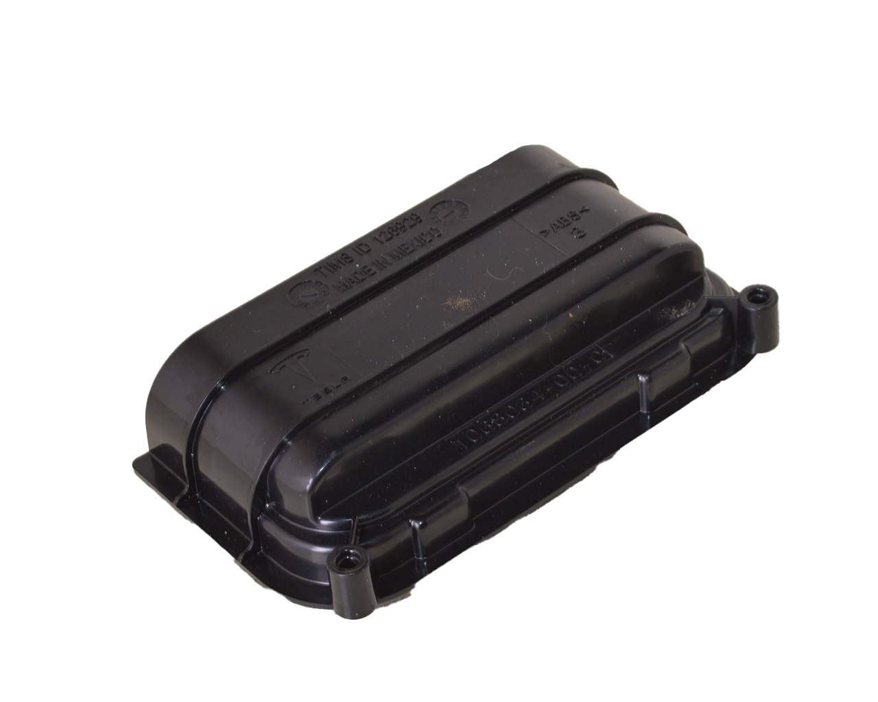 Крышка воздушного клапана заднего бампера Tesla Model X 1068034-00-C