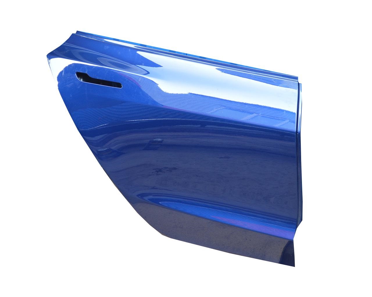 Дверь задняяя правая TESLA MODEL 3