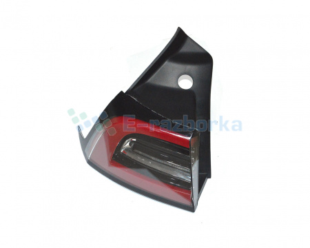 Фонарь задний правый наружный (НЕ ОРИГИНАЛ) (оранжевый поворотник Европа) TESLA MODEL 3