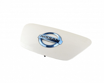 Крышка лючка зарядного порта(белая) NISSAN LEAF