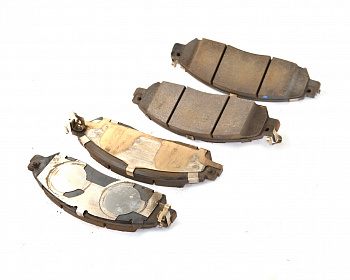 Колодки тормозные перед Nissan Leaf 2018