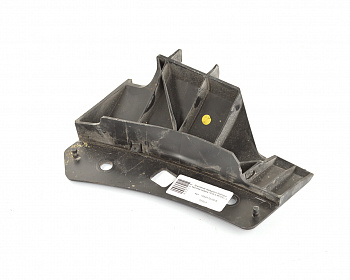 Крепление переднего бампера верхнее правое TESLA MODEL 3