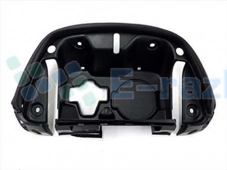 Накладка зарядного порта внутренняя NISSAN LEAF