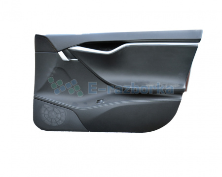 Обшивка передней правой двери (BLACK)  TESLA MODEL S
