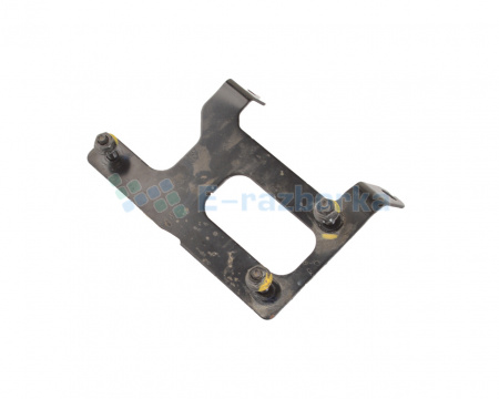 Кронштейн крепления блока парковки Nissan Leaf 2018