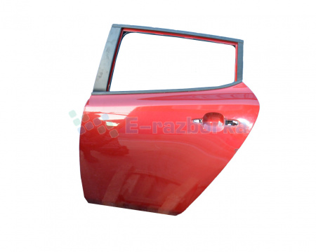 Дверь задняя левая (красная) Nissan Leaf 2011-2013 HBA0A-3NAMA