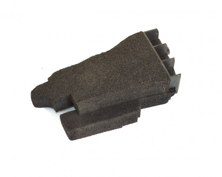 Уплотнитель переднего правого крыла NISSAN LEAF 2018