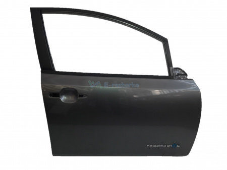 Дверь передняя правая (графит) NISSAN LEAF