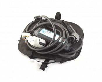 Зарядное устройство с кейсом Nissan Leaf 2018