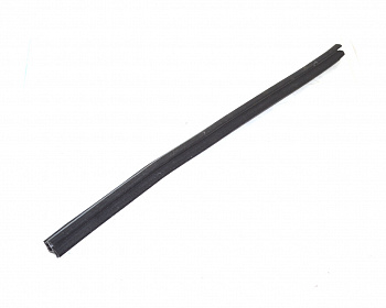 Уплотнитель стекла двери передней левой TESLA MODEL S,SR