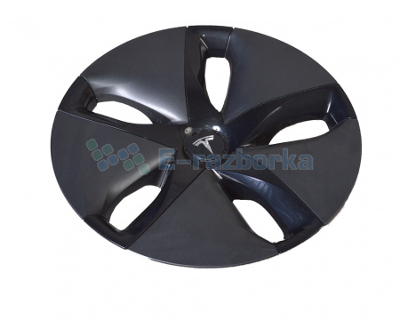 Колпак  R18 TESLA MODEL 3