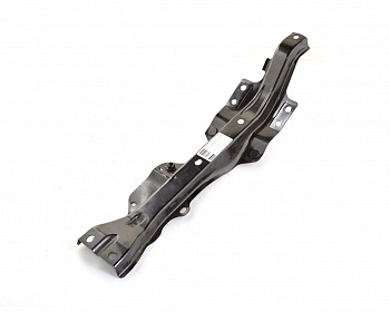 Кронштейн радиатора поперечный  NISSAN LEAF 2018г