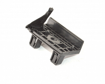 Кронштейн крыла маленький левый TESLA MODEL 3