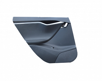 Обшивка задней левой двери (BLACK)  TESLA MODEL S