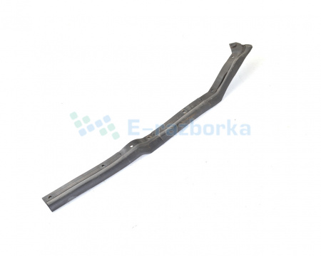 Уплотнитель капота справа NISSAN LEAF 2018