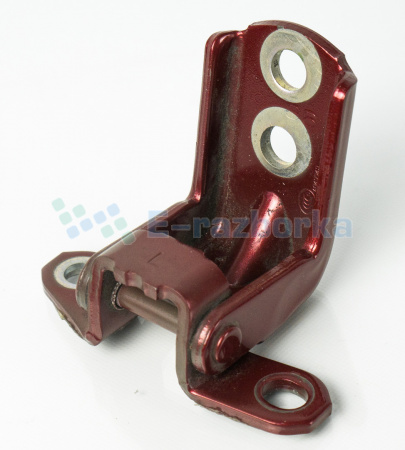 Петля двери задн. нижняя лев NISSAN LEAF (10-18) 82421-AG000 /82421-3NA0A