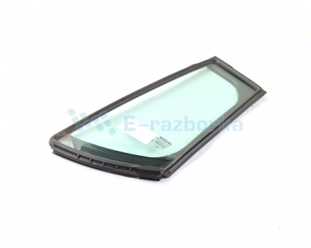 Стекло двери треугольник задние левое Nissan Leaf 2018