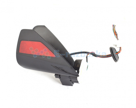 Крышка порта зарядки (катафот) левая TESLA MODEL 3