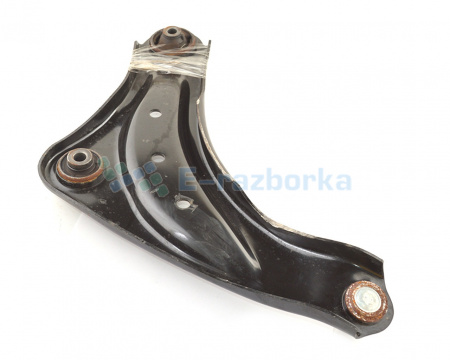 Рычаг правый передний Nissan Leaf 2018